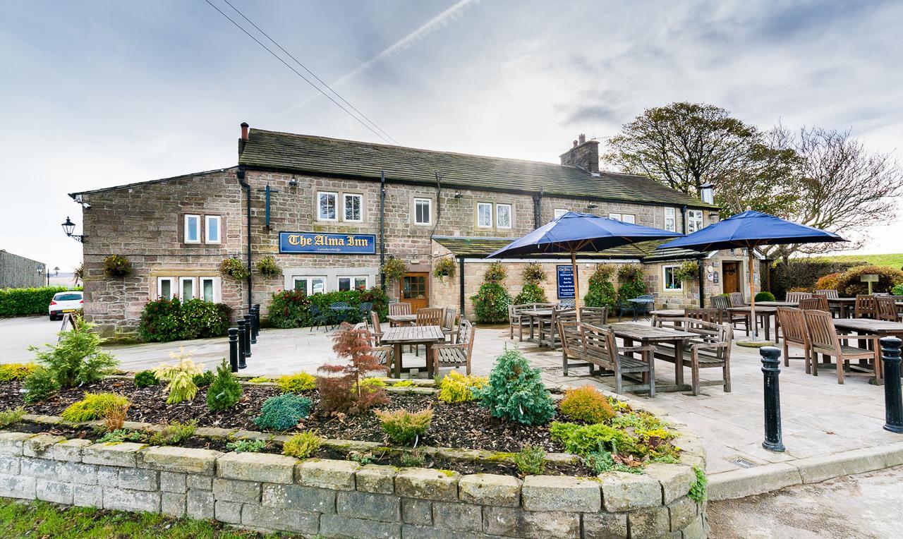The Alma Inn Colne  Exterior photo